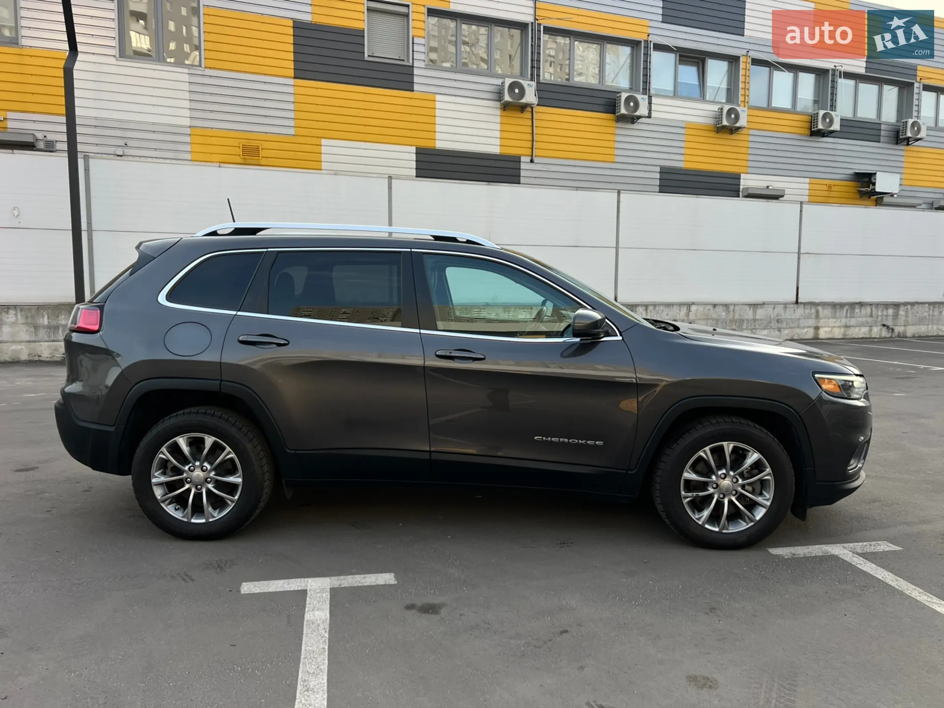2018 Jeep Cherokee - мініатюра 6