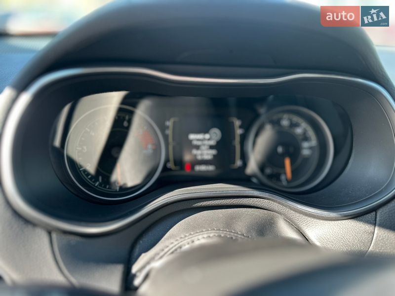 Внедорожник / Кроссовер Jeep Cherokee 2021 в Киеве