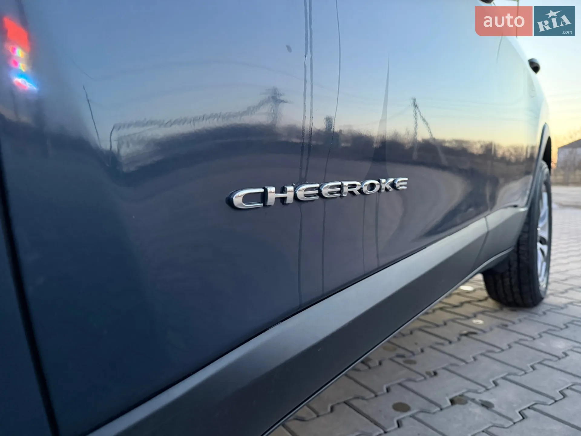 2020 Jeep Cherokee - мініатюра 9