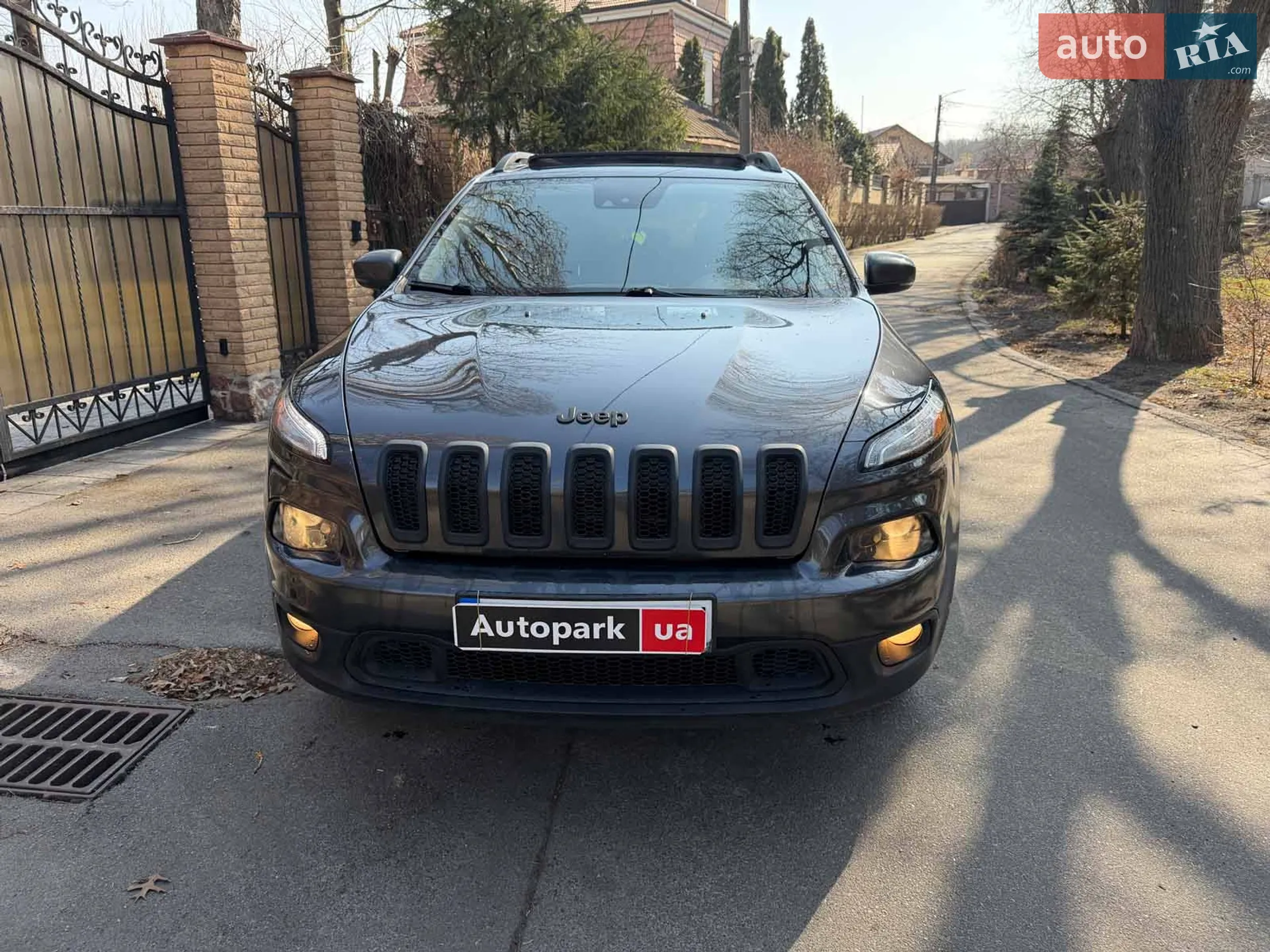 2015 Jeep Cherokee - мініатюра 2