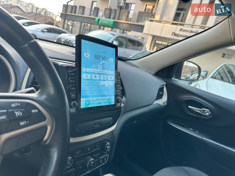 Внедорожник / Кроссовер Jeep Cherokee 2015 в Хмельницком фото 16 Внедорожник / Кроссовер Jeep Cherokee 2015 в Хмельницком