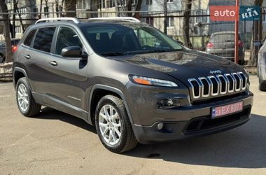 Внедорожник / Кроссовер Jeep Cherokee 2015 в Житомире