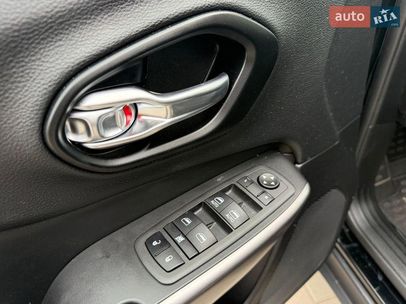 Внедорожник / Кроссовер Jeep Cherokee 2022 в Бердичеве