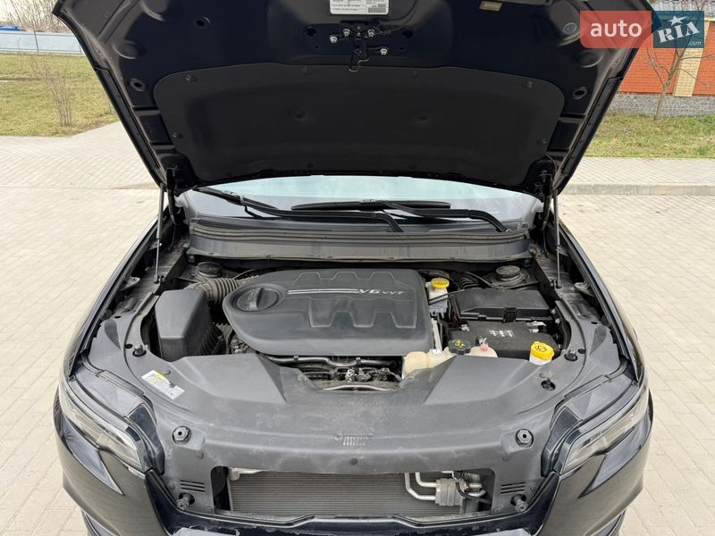 Внедорожник / Кроссовер Jeep Cherokee 2022 в Бердичеве