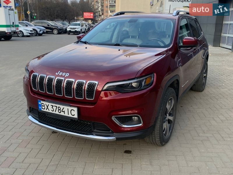 Внедорожник / Кроссовер Jeep Cherokee 2019 в Хмельницком