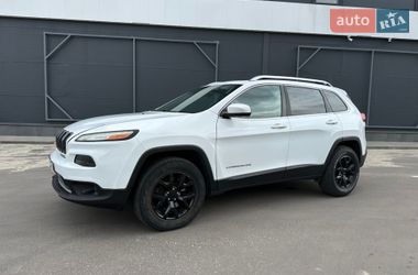 Позашляховик / Кросовер Jeep Cherokee 2015 в Києві