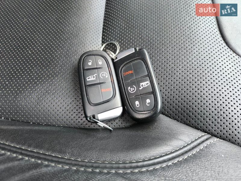 Позашляховик / Кросовер Jeep Cherokee 2020 в Рівному