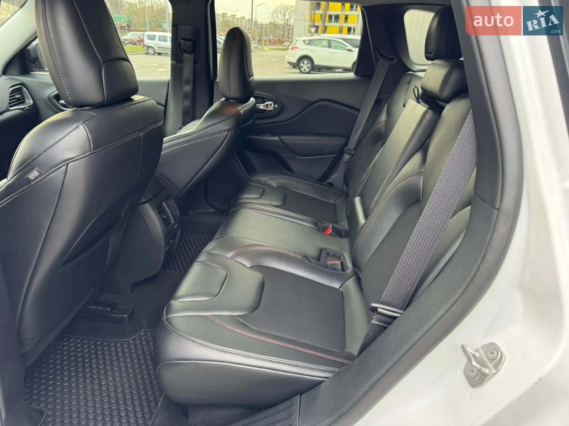 2022 Jeep Cherokee - мініатюра 34