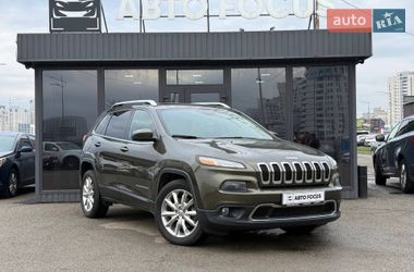 Позашляховик / Кросовер Jeep Cherokee 2015 в Києві