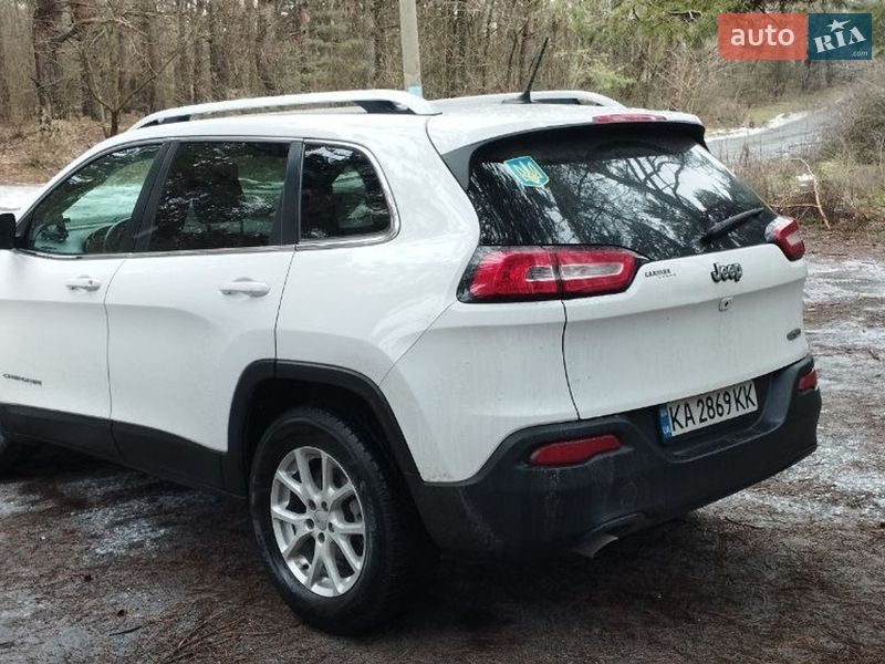 Внедорожник / Кроссовер Jeep Cherokee 2015 в Кривом Роге