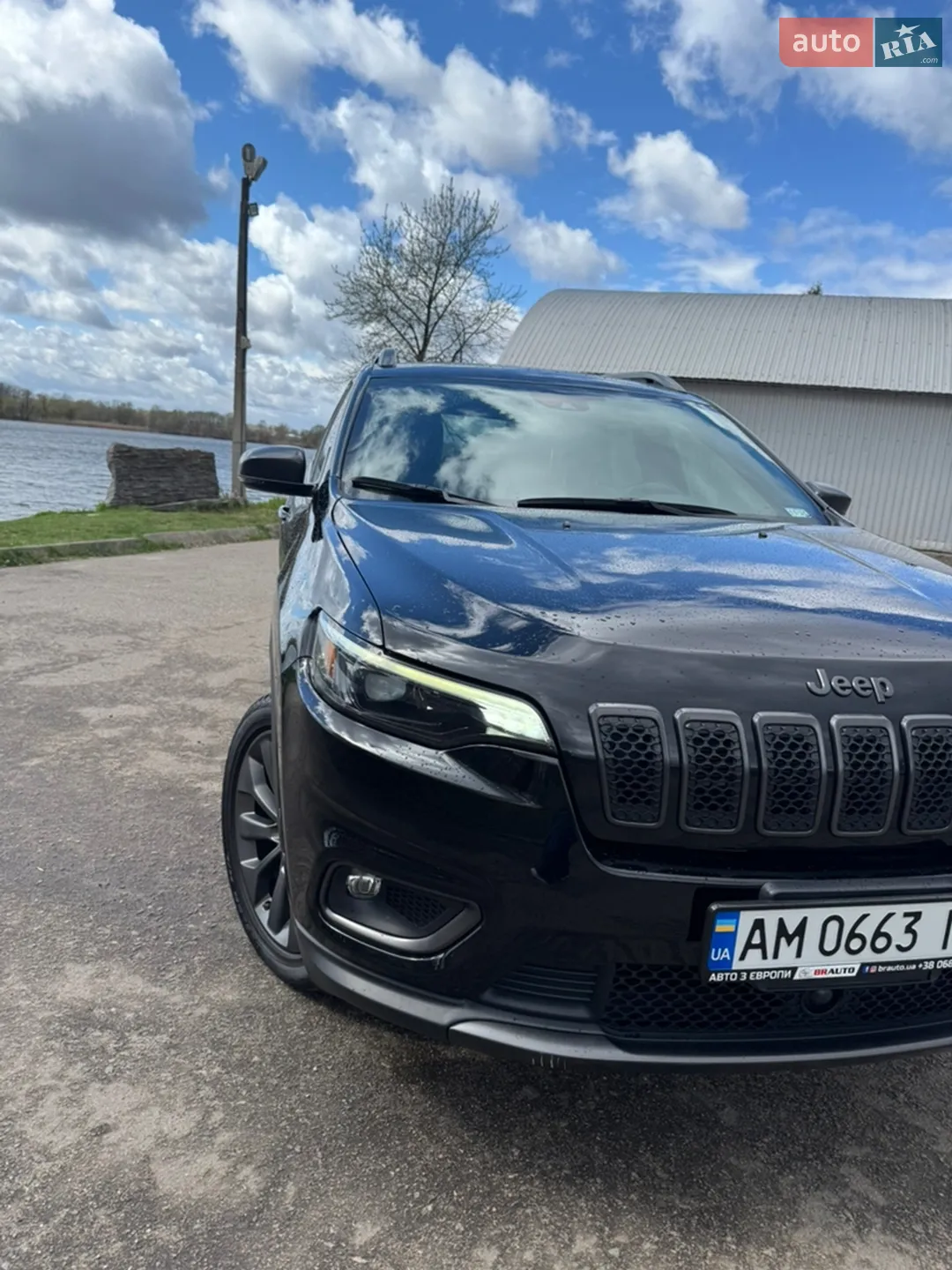 2020 Jeep Cherokee - мініатюра 3