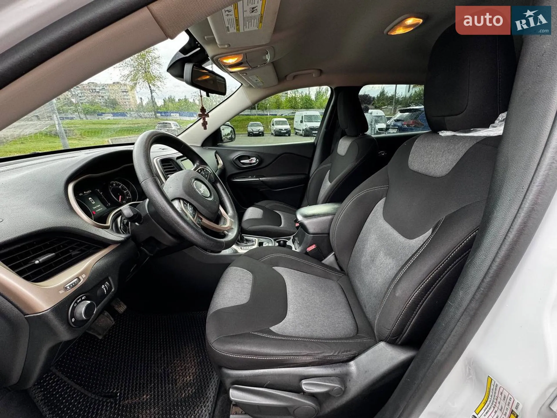 2014 Jeep Cherokee - мініатюра 2