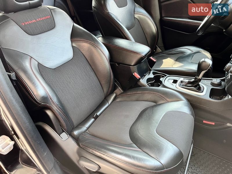 Внедорожник / Кроссовер Jeep Cherokee 2016 в Киеве фото 30 Внедорожник / Кроссовер Jeep Cherokee 2016 в Киеве