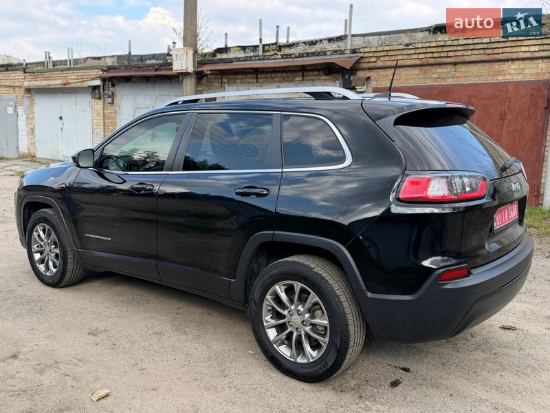 Внедорожник / Кроссовер Jeep Cherokee 2019 в Киеве