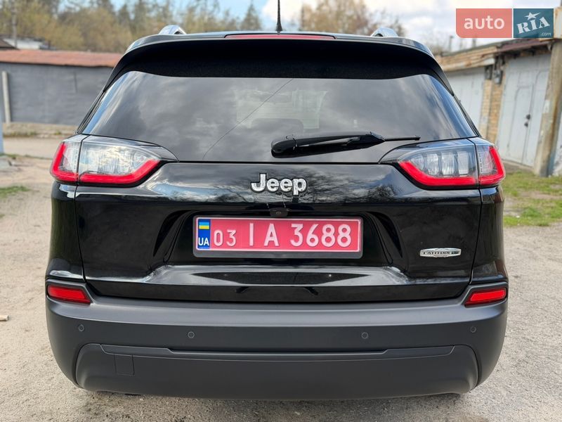 Внедорожник / Кроссовер Jeep Cherokee 2019 в Киеве