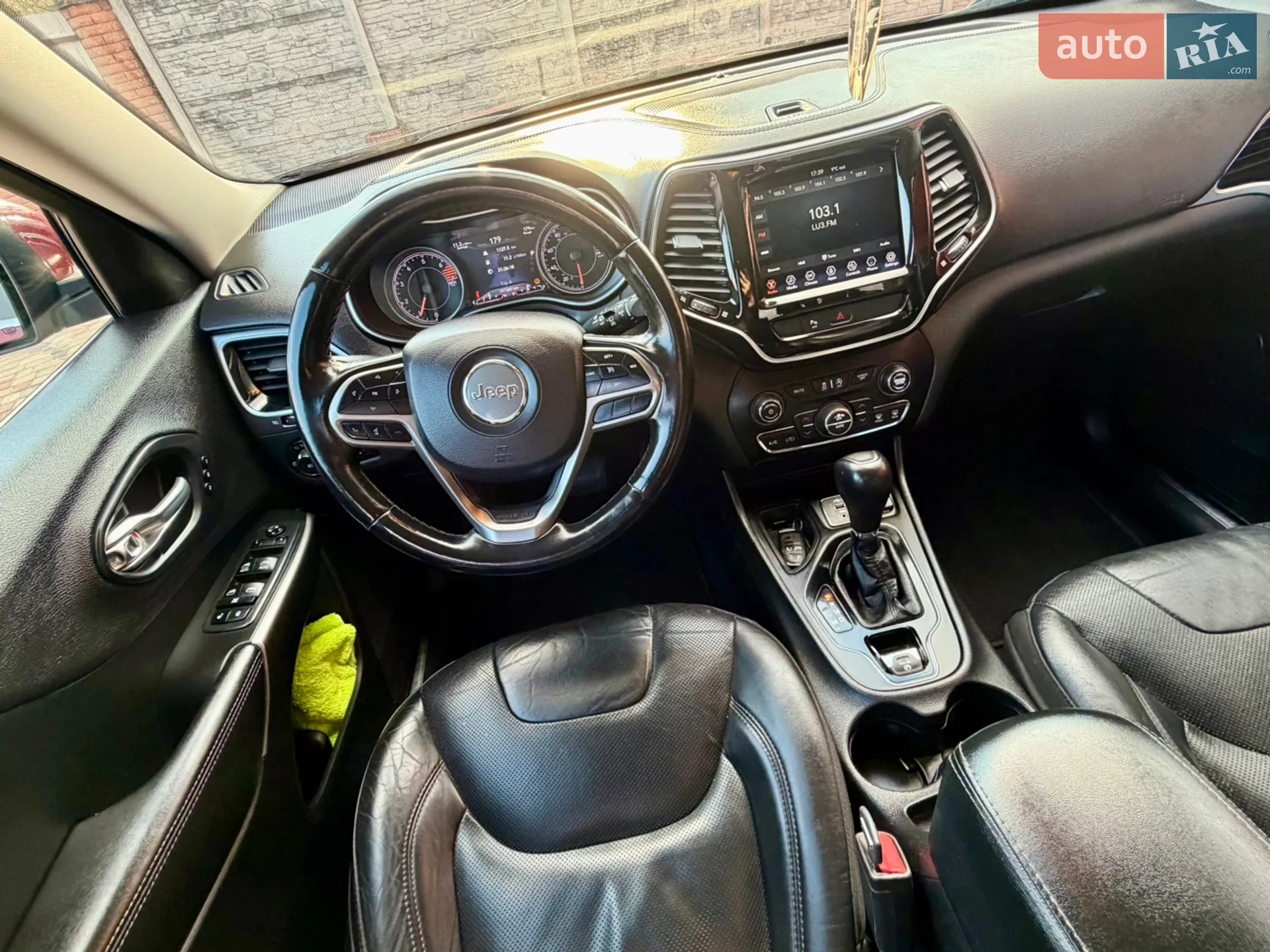 2019 Jeep Cherokee - мініатюра 25