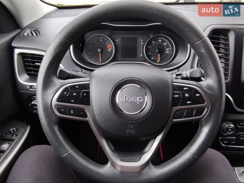 Внедорожник / Кроссовер Jeep Cherokee 2018 в Кременчуге фото 23 Внедорожник / Кроссовер Jeep Cherokee 2018 в Кременчуге
