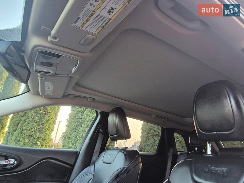Внедорожник / Кроссовер Jeep Cherokee 2017 в Дубно фото 26 Внедорожник / Кроссовер Jeep Cherokee 2017 в Дубно