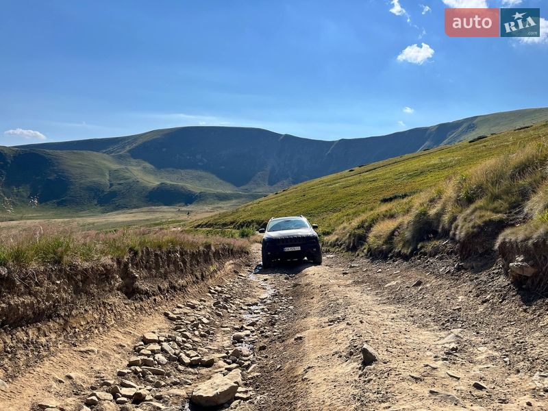 Внедорожник / Кроссовер Jeep Cherokee 2016 в Киеве фото 4 Внедорожник / Кроссовер Jeep Cherokee 2016 в Киеве