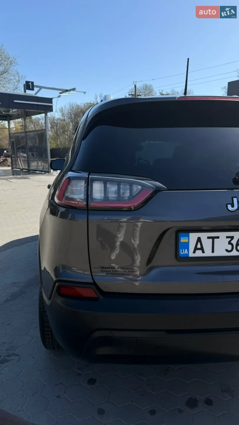 2020 Jeep Cherokee - мініатюра 18