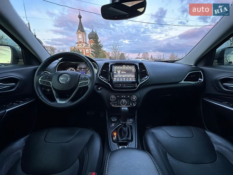 Внедорожник / Кроссовер Jeep Cherokee 2018 в Харькове