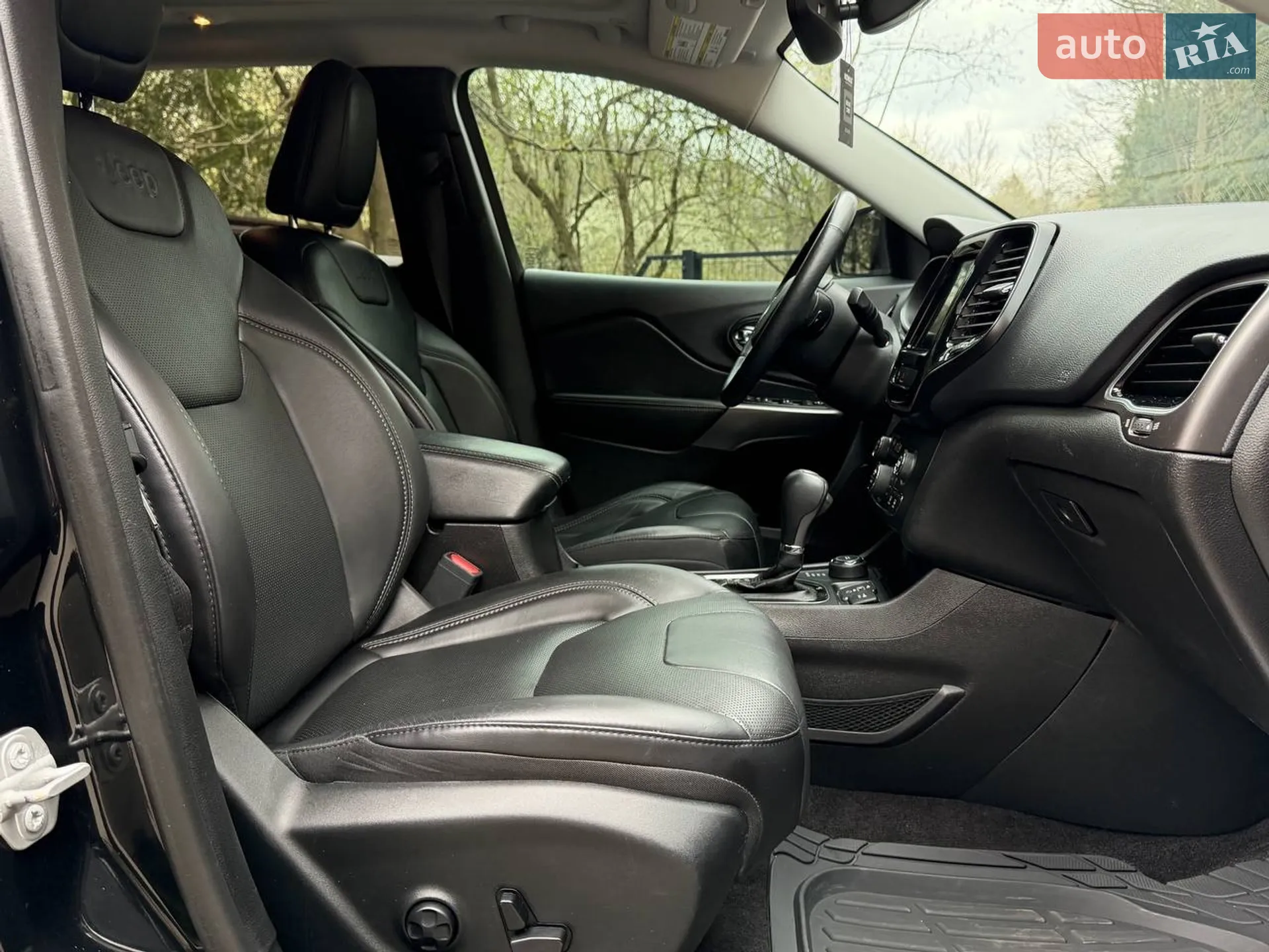 2018 Jeep Cherokee - мініатюра 16