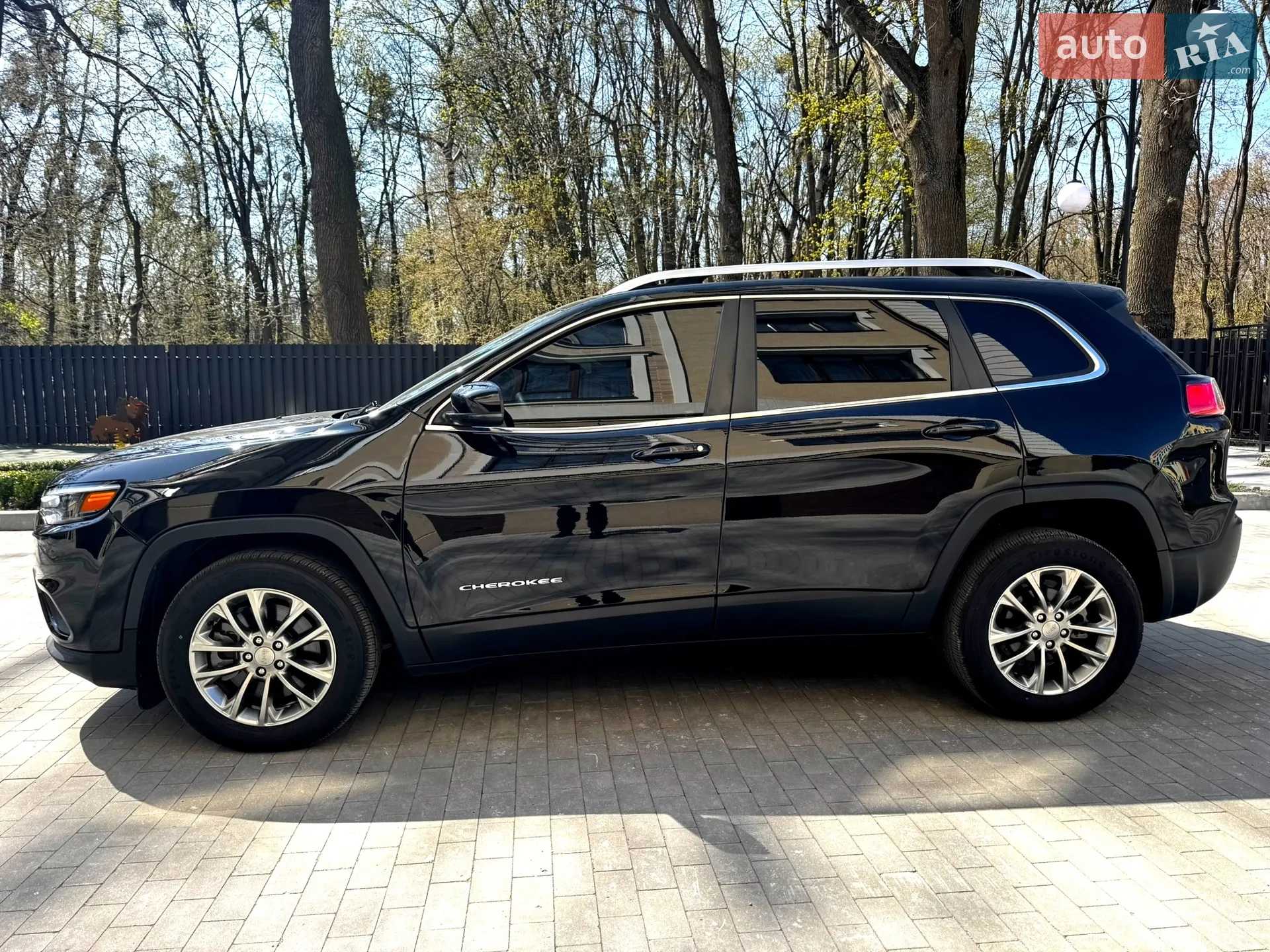 2019 Jeep Cherokee - мініатюра 9