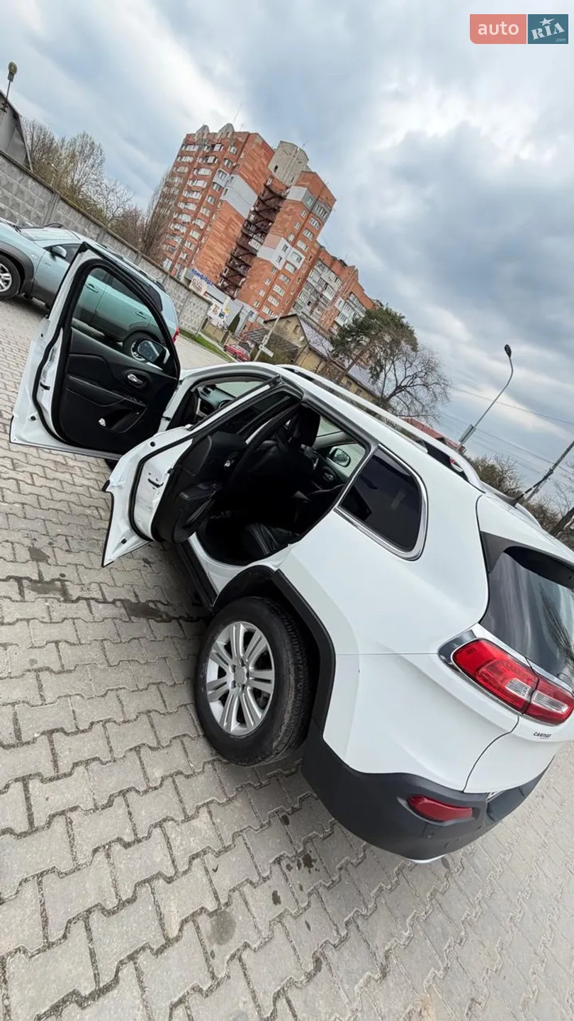 2015 Jeep Cherokee - мініатюра 13