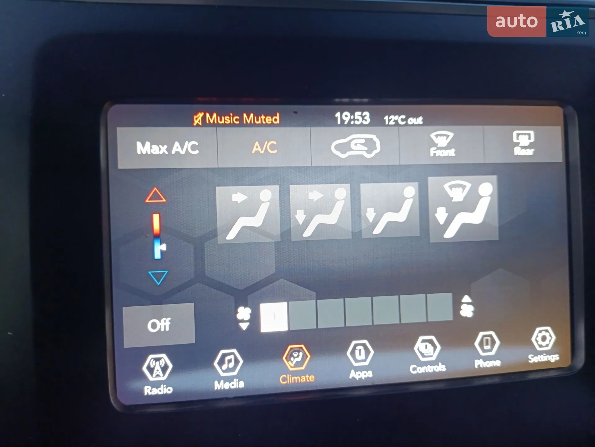 2020 Jeep Cherokee - мініатюра 26