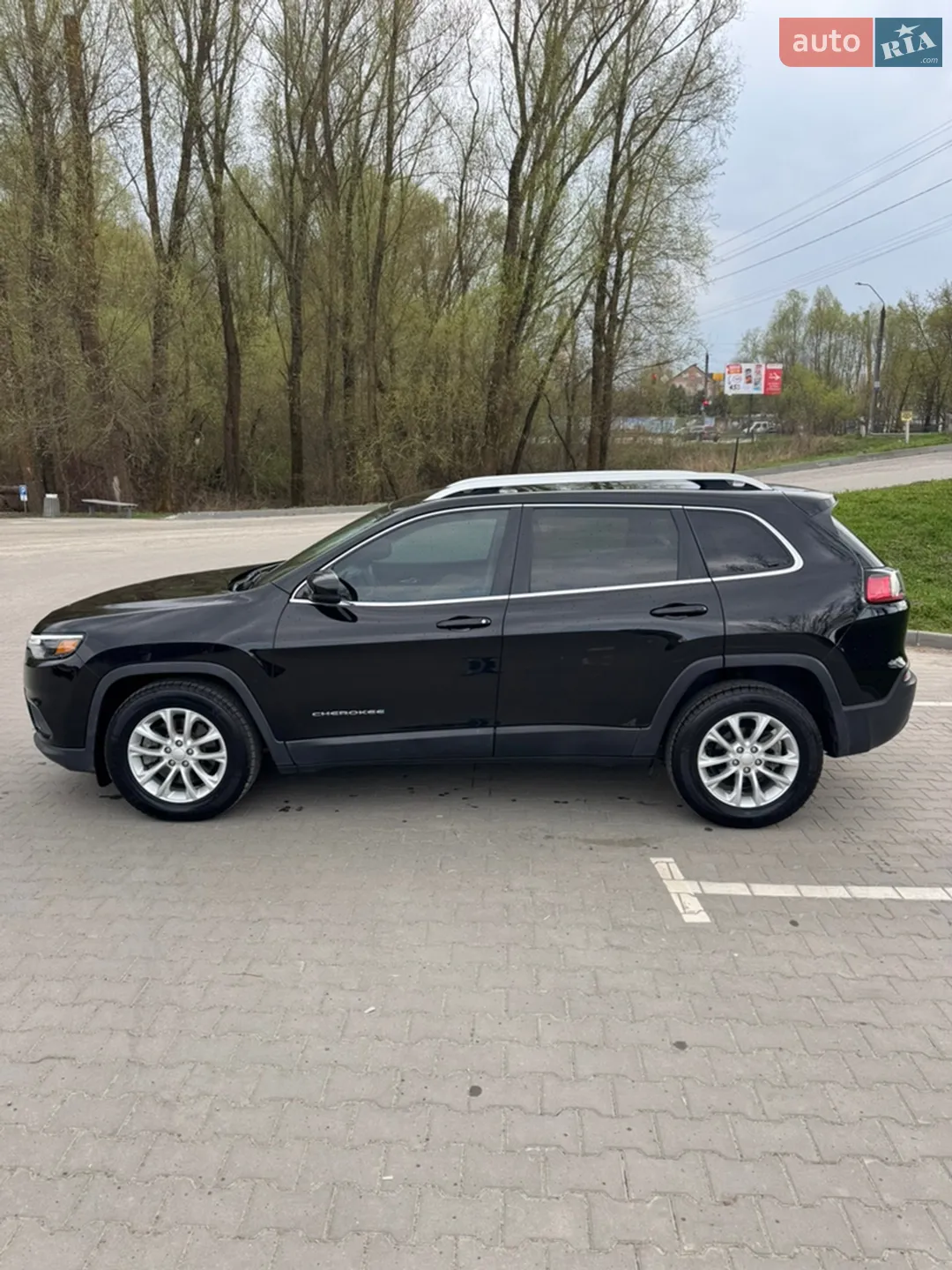 2019 Jeep Cherokee - мініатюра 7