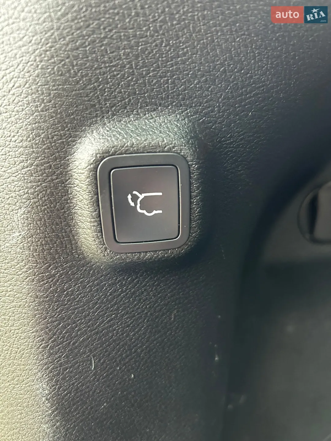 2019 Jeep Cherokee - мініатюра 18