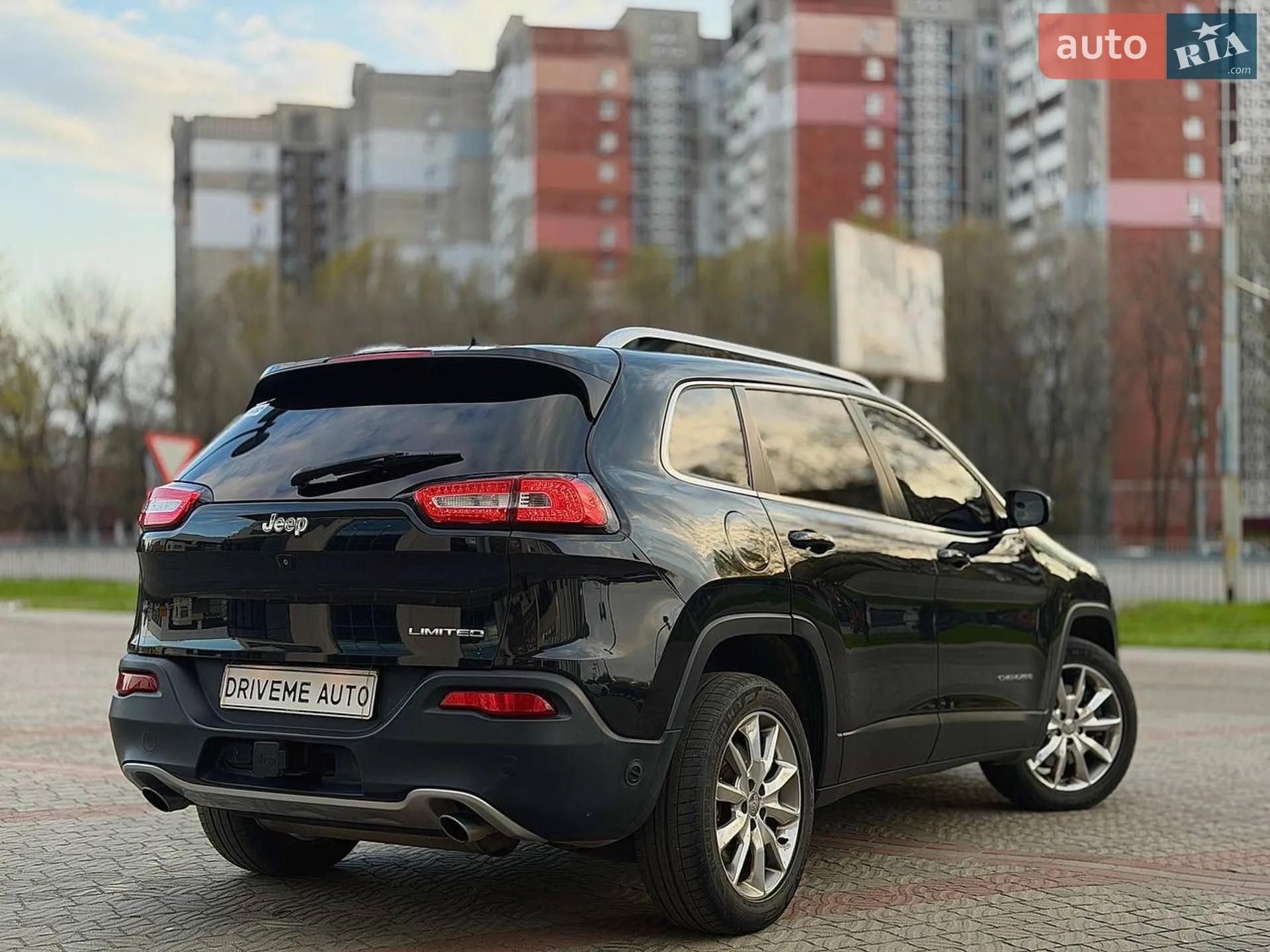 2013 Jeep Cherokee - мініатюра 4