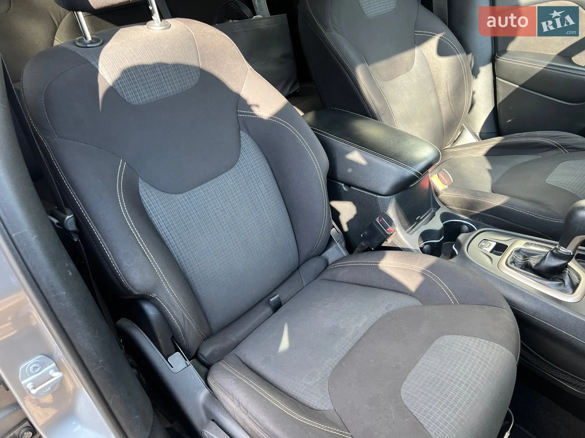 2015 Jeep Cherokee - мініатюра 18