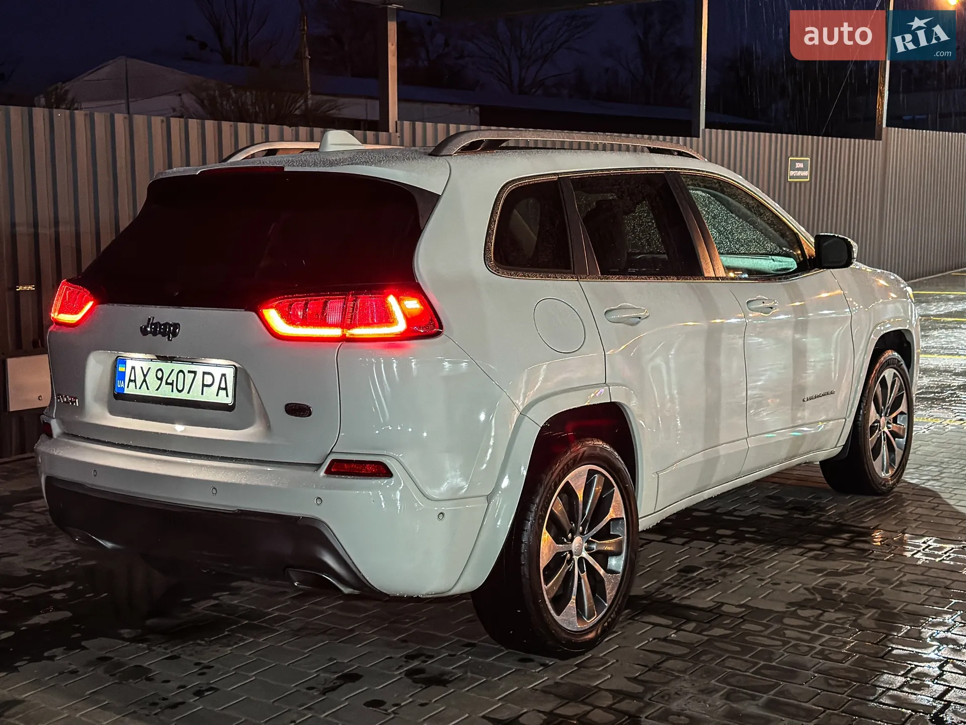 2018 Jeep Cherokee - мініатюра 18