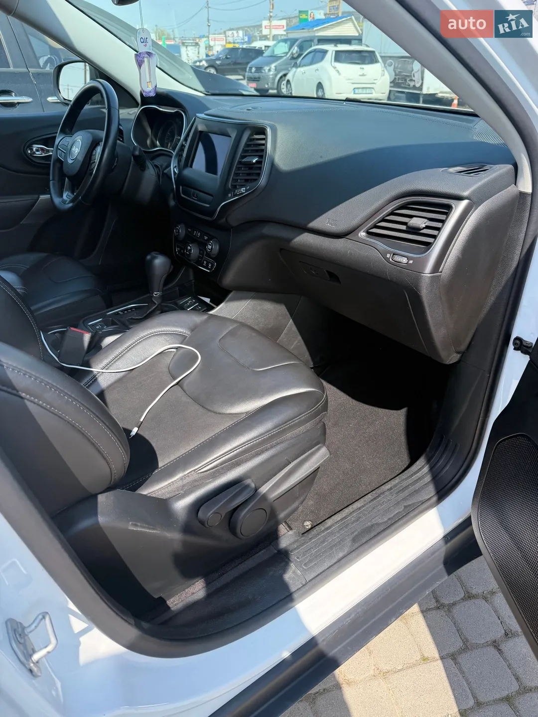 2018 Jeep Cherokee - мініатюра 15