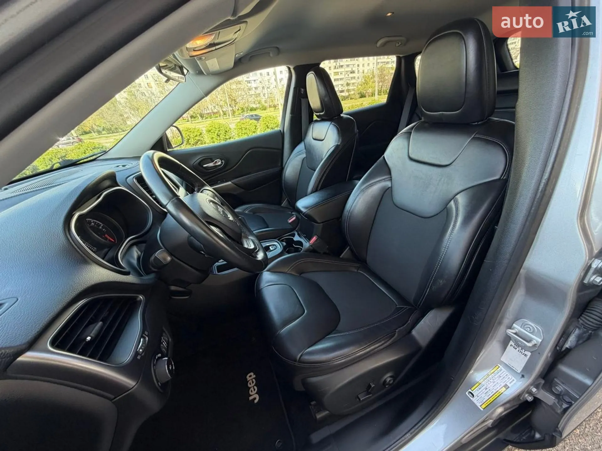 2019 Jeep Cherokee - мініатюра 26