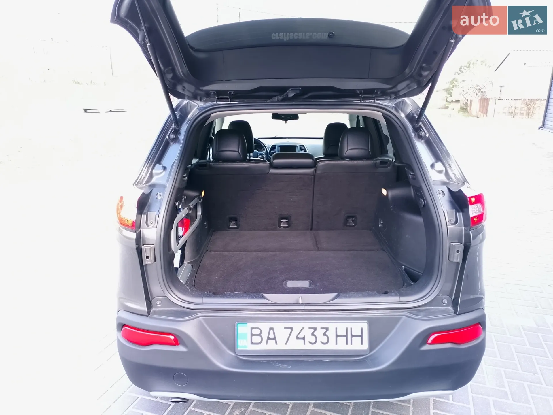 2015 Jeep Cherokee - мініатюра 2