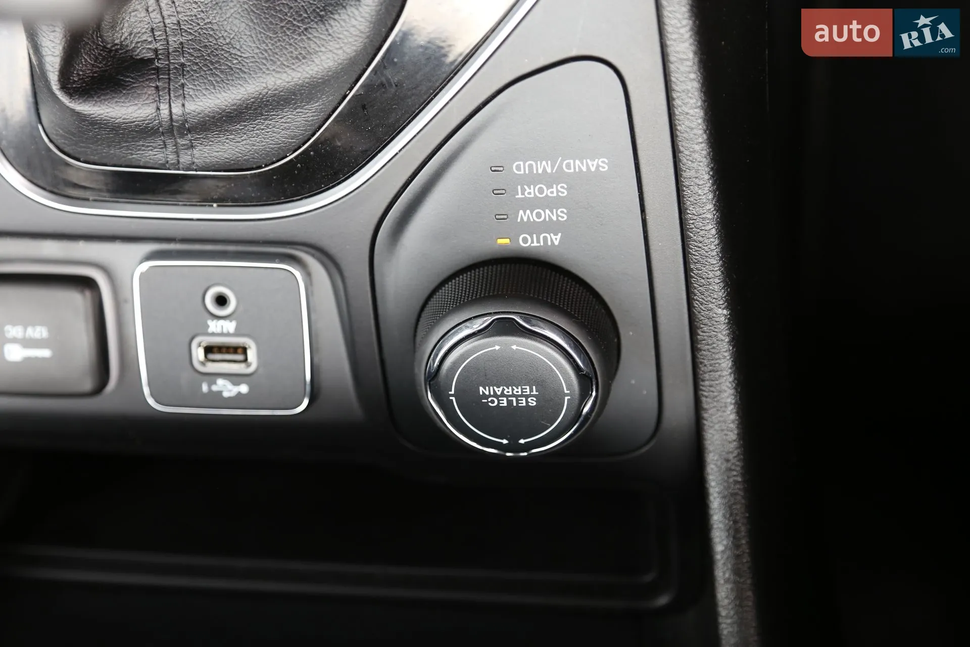 2018 Jeep Cherokee - мініатюра 23