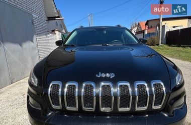Внедорожник / Кроссовер Jeep Cherokee 2016 в Киеве