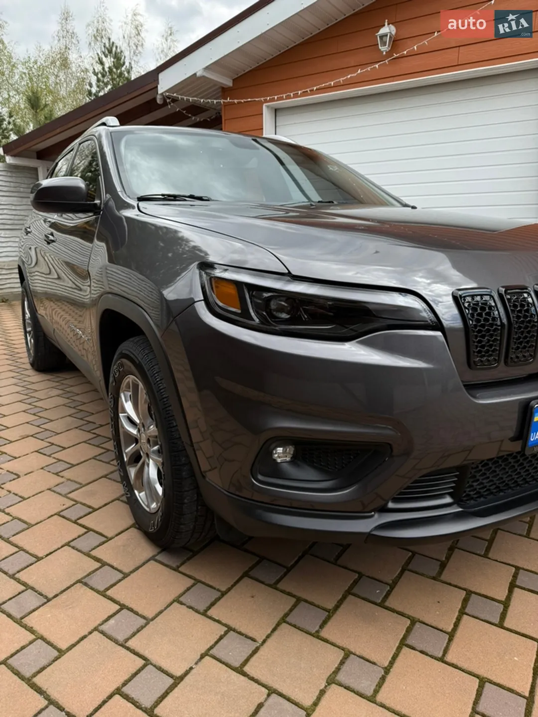 2019 Jeep Cherokee - мініатюра 2