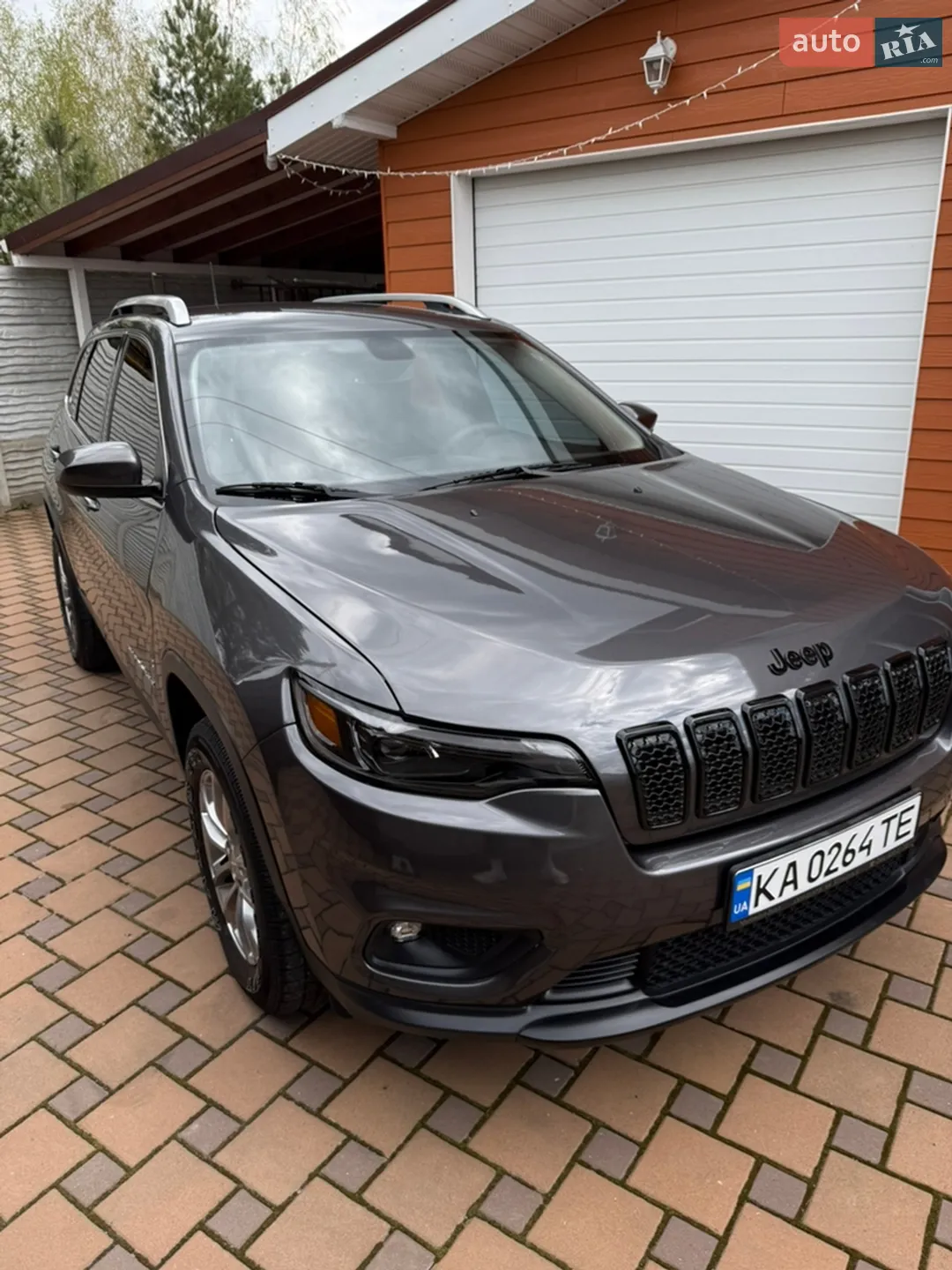 2019 Jeep Cherokee - мініатюра 3