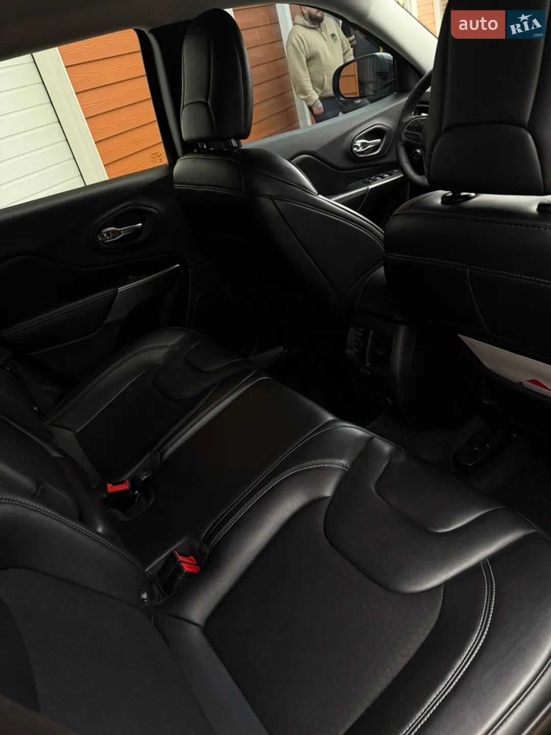 2019 Jeep Cherokee - мініатюра 14