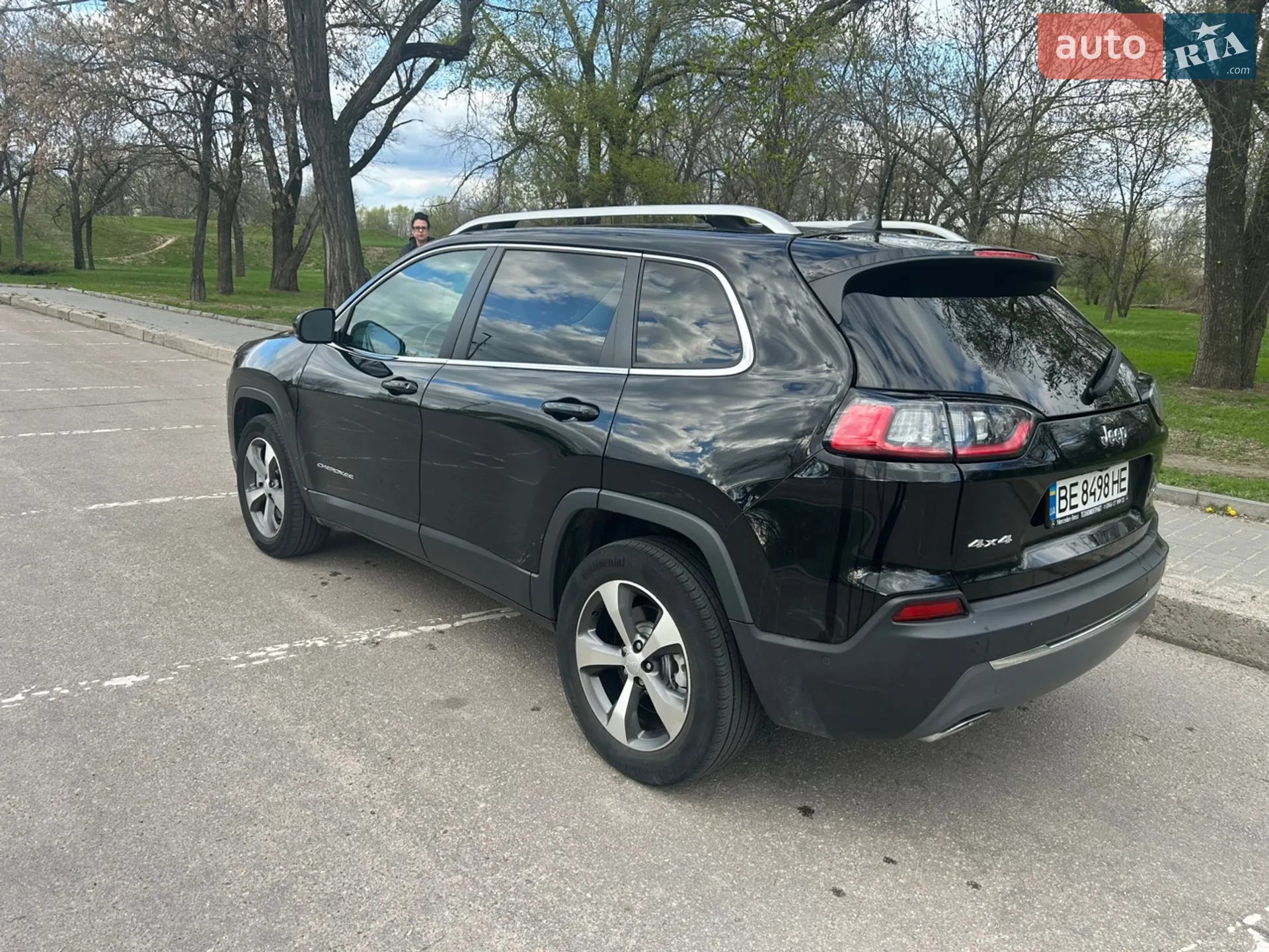 2020 Jeep Cherokee - мініатюра 4
