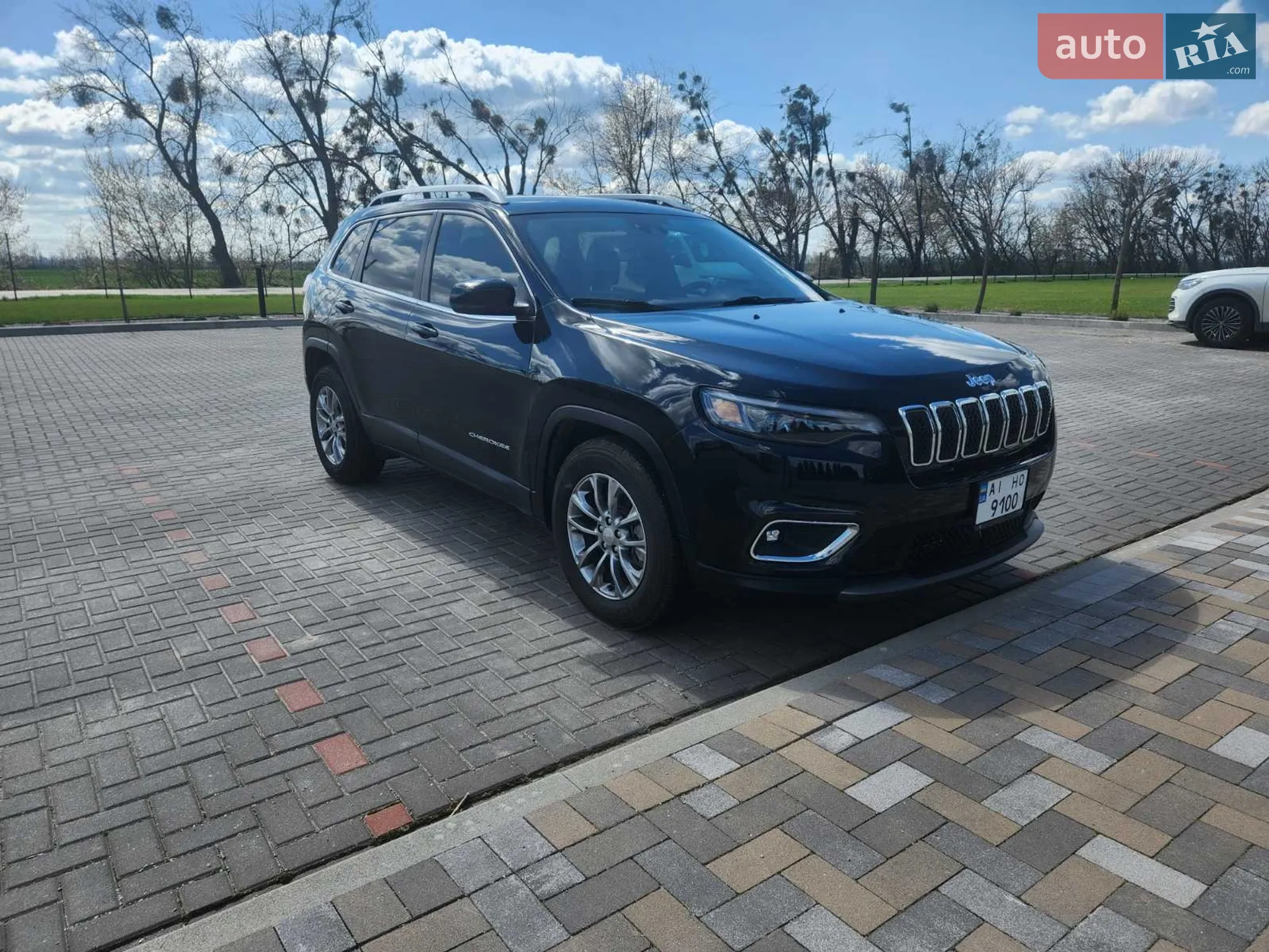 2020 Jeep Cherokee - мініатюра 2