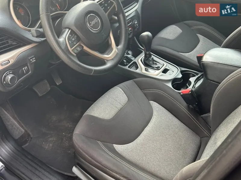Jeep Cherokee 2016