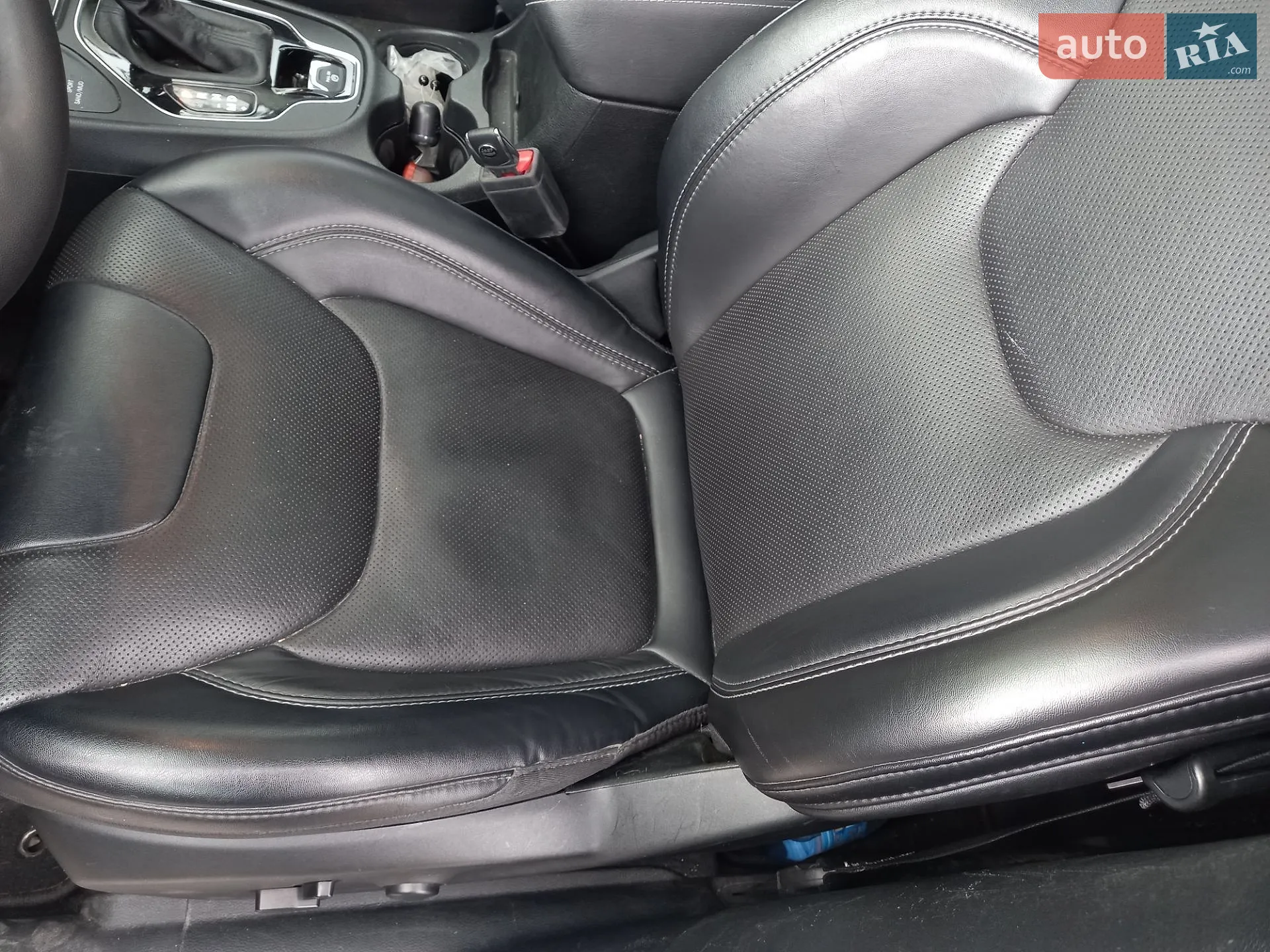 Jeep Cherokee 2022 VIN 1C4PJMDX0ND555623 фото оголошення 12 з 27