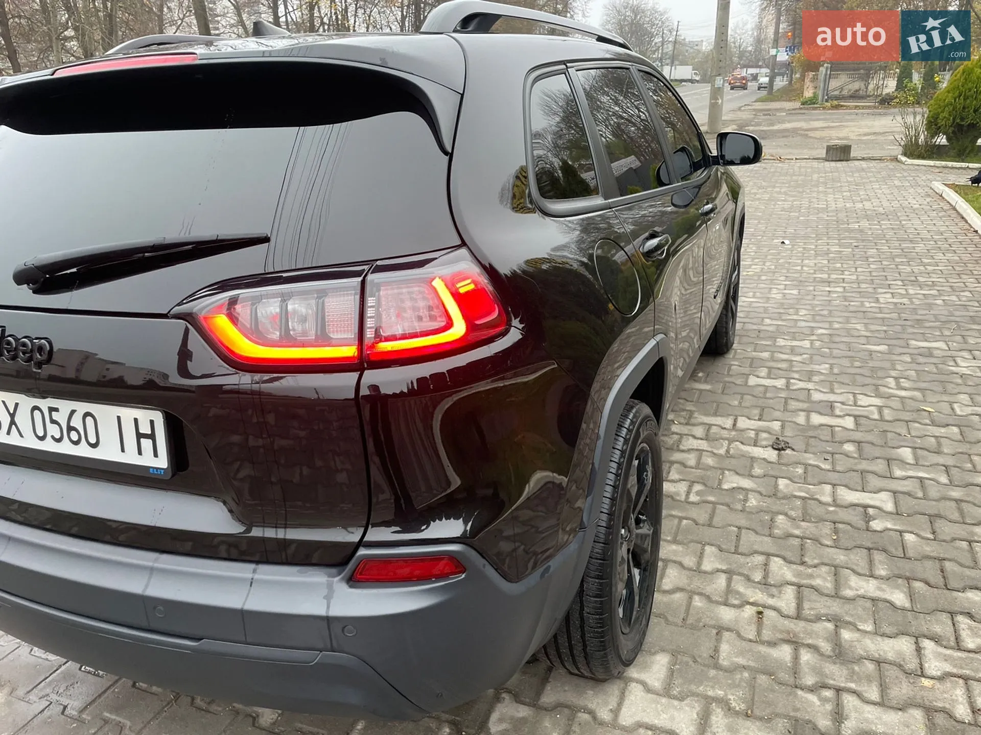 2020 Jeep Cherokee - мініатюра 4