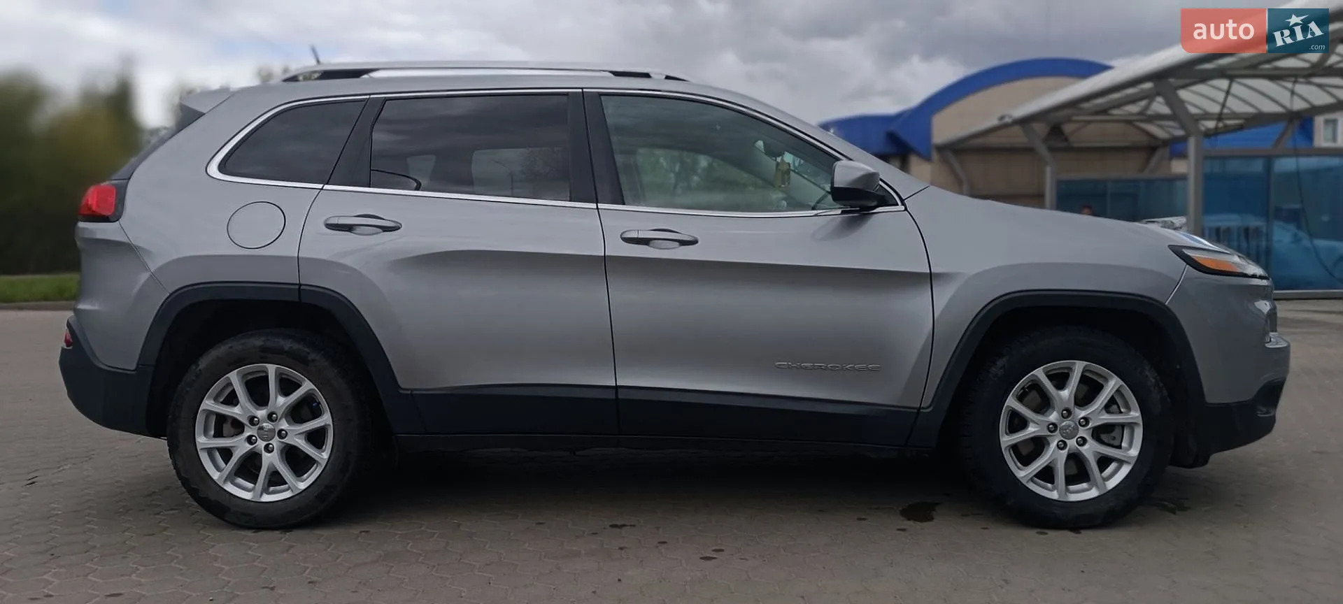 2016 Jeep Cherokee - мініатюра 8