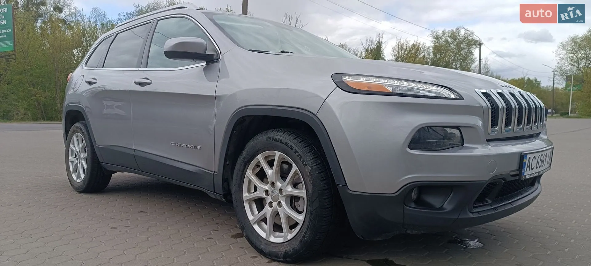 2016 Jeep Cherokee - мініатюра 2