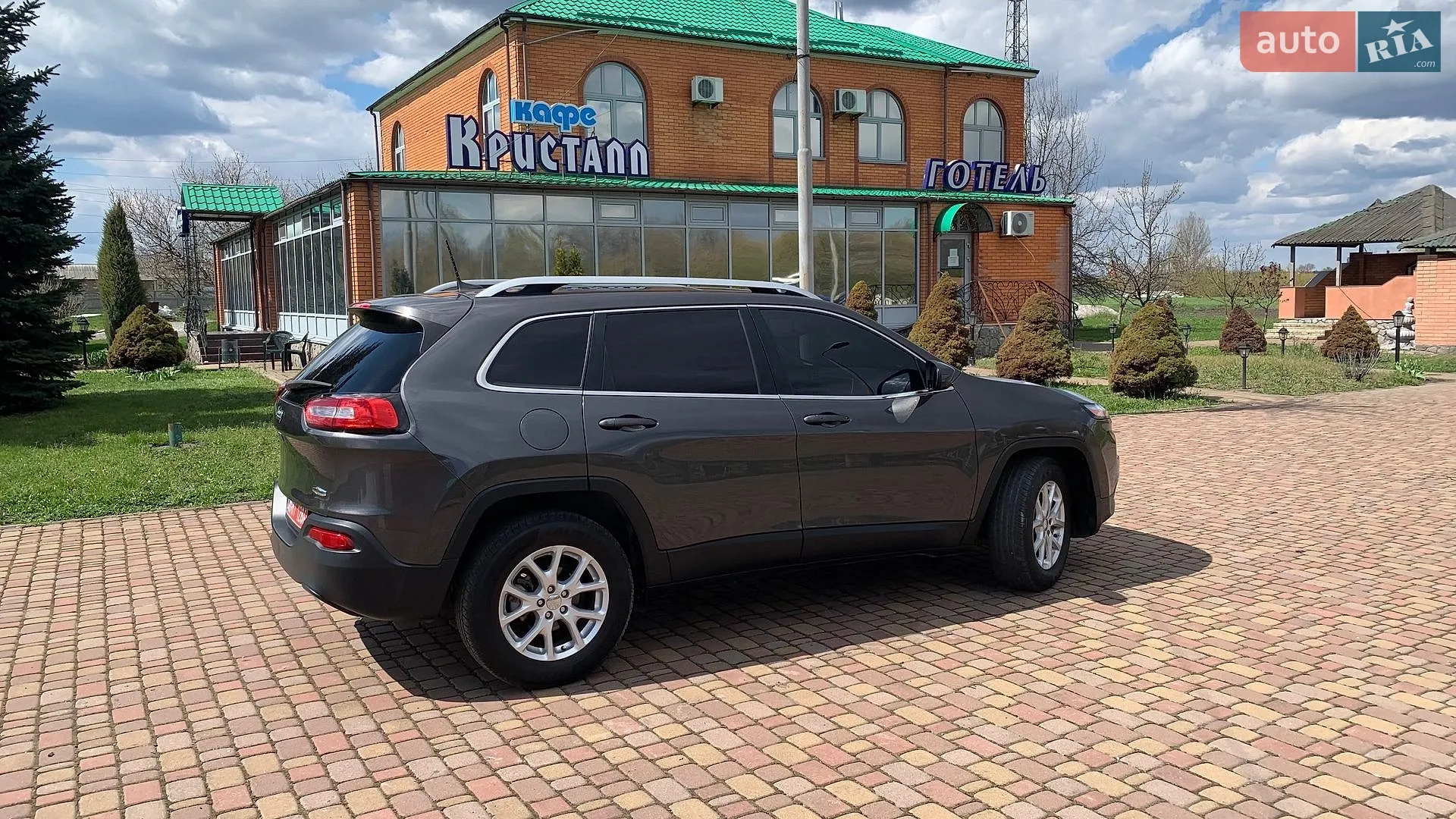 2018 Jeep Cherokee - мініатюра 13